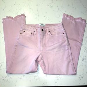 Perfectly pink Pistolas!